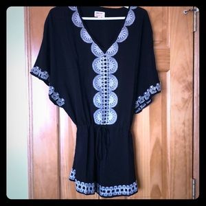 Black Stella and Dot Embroidered Tunic (XS/S)